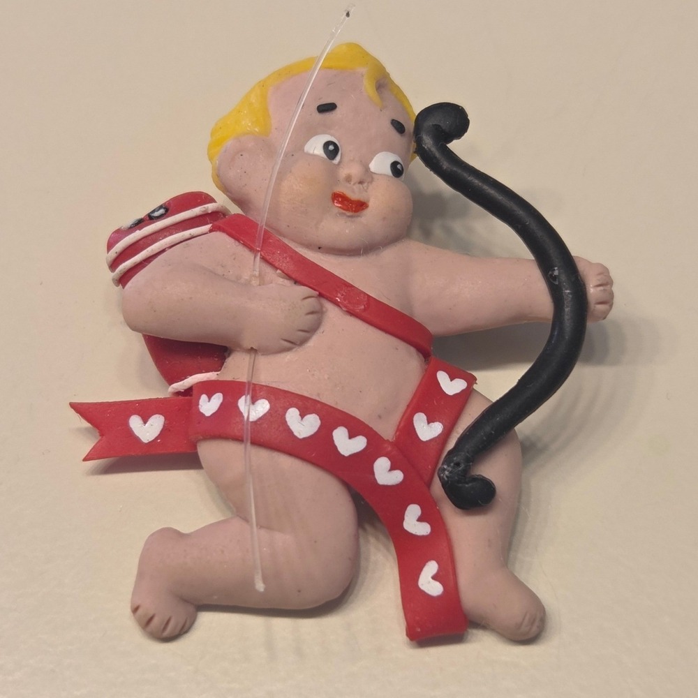 Cherub‎ Cupid Ornament Bow Arrow Red Hearts Valentine Day Holiday Brooch Pin